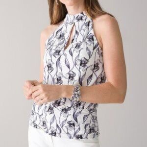 WHITE HOUSE BLACK MARKET